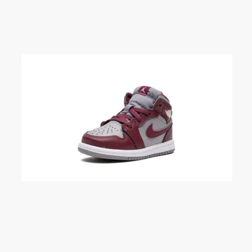 Toddler Jordan 1 size 6c - Picture 2 of 2